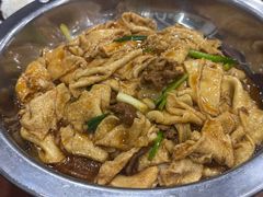 -湖南人家湘菜馆(镇江路店)