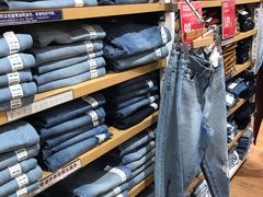 -优衣库(郑州丹尼斯大卫城店)