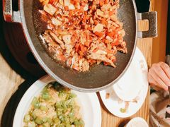 -爱碗亭·鲜炒湖南菜(壹城中心店)