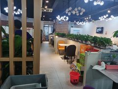 -休记光头香辣蟹干锅店(衣冠庙店)