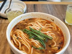 小锅米线-云海肴云南菜(浦江欢乐颂店)