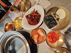 -草家酱蟹炭火烤肉店(珲春南路一店)