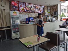 -李先生牛肉面大王(北京站售票厅餐厅)