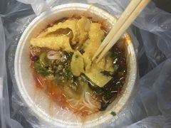 -丽丽三鲜螺蛳粉(田林路店)