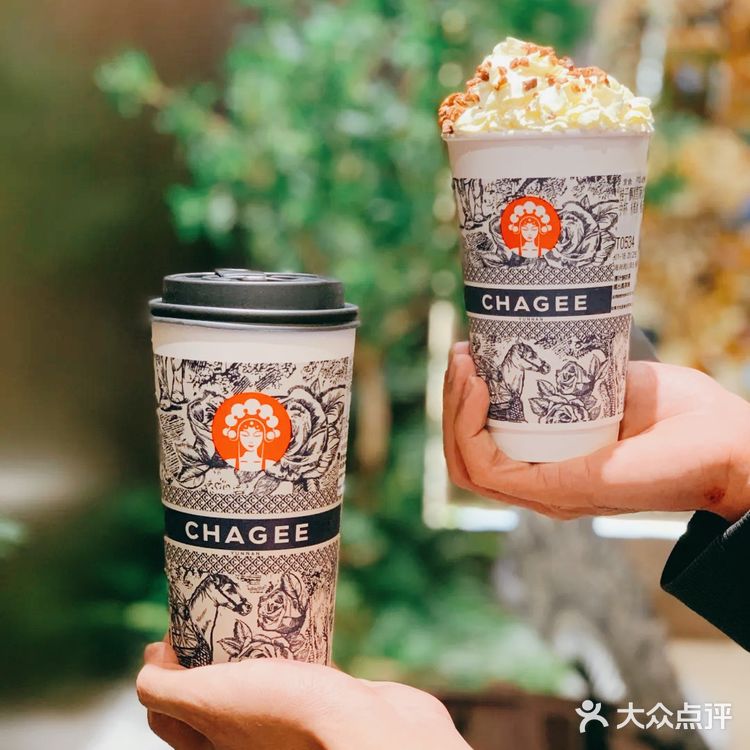 味道颜值双双在线的霸王茶姬在海口开旗舰店啦‼️