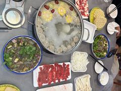 -官塘陈记鱼生·潮汕砂锅粥·牛肉火锅(潮枫路总店)