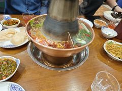 -楼外楼大刀肉传统火锅居(博学路店)