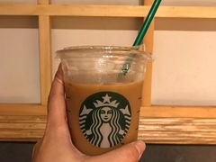 -星巴克(武汉欧利新天地店)