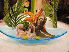 -雍容荟活帝王蟹活龙虾自助(苏宁旗舰店)