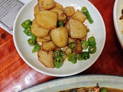 -芦茨金富饭庄·25年老字号·专做稻草鸡