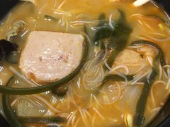 -小蛮椒麻辣烫·麻辣拌(青浦宝龙店)