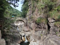 -鄣山大峡谷