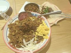 -怪噜范·老贵阳街头名小吃(数博万达店)