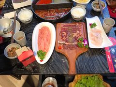 -热火朝天鲜切牛肉火锅(南强街巷店)
