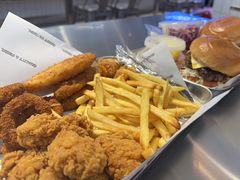 -TRIPS BURGER(大钟寺店)