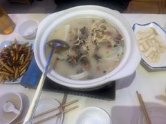-霄汉牛三鲜湖北砂锅菜(万松园2店)