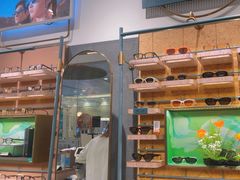 -MUJOSH木九十眼镜(月星环球港B1店)