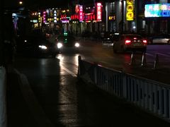 -吴山路夜市