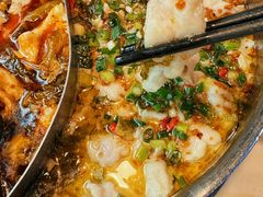 -德林酸菜鱼火锅(南丹店)
