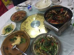 -乡土特色.冷锅鱼.牦牛肉汤锅