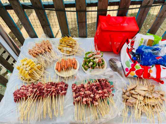 谷子地开心农场·户外烧烤-"因为是晚上去的,有点黑,从马路拐进去直到