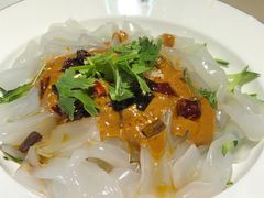 -老码头黑皮肘子锅包肉(赣水路店)