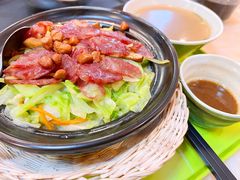 腊肠煲仔饭-卓雅桂林米粉