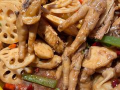 -多嘴肉蟹煲(万达店)