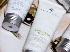 -Bath & Bloom Flagship Store at Central World