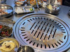 -哈哈碳都·牛肋条无限自助烤肉(台江万达店)