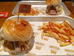 -HUZI虎滋精酿餐吧(京西大悦城店)
