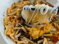 -龙记桂林米粉(财满街店)