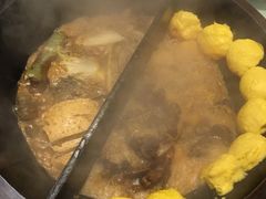 -鱼窝棚柴火铁锅炖(富山屯店)