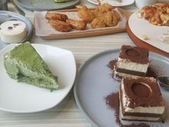 -必胜客(绿地新都会店)