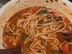 -粉八·云南米线·建水烧烤(常熟路店)