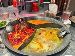 -朱光玉火锅馆(龙阳广场店)