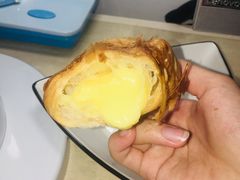 爆浆牛角-東更道点心行(文化东路店)