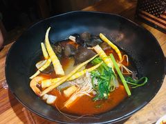 -万记麻辣烫国展总店