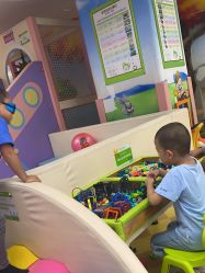 -孩子王(昆山招商花园城店)