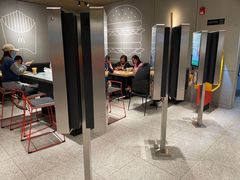 -麦当劳(中山公园龙之梦店)