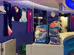 -冰纷万象滑冰场(二七万象城店)