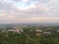 -鬼笑石后山停车场