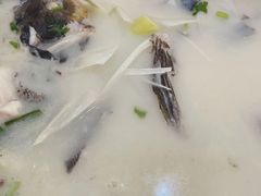 -美顺香食府鱼头老店(雪野湖店)