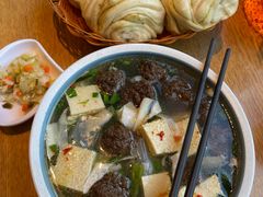 -金莹丸子汤清真(朝外SOHO店)