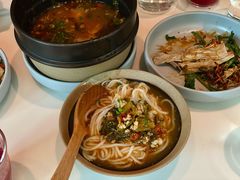 小锅米线-胡麻(静安嘉里店)
