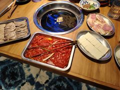 -洱火云南酸菜牛肉火锅(石景山当代商城店)