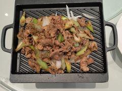 -鞍山大白鲨美食酒店