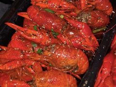 -肥肥虾庄·金牌油焖大虾(首义路店)