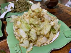手撕甘蓝-沙洲胡杨焖饼