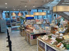 -猫的天空之城概念书店(北戴河蔚蓝海岸店)